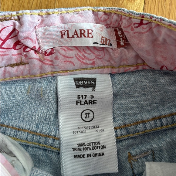 2T Levi’s 517 Flare Leg Light Wash Denim Jeans - Picture 7 of 8